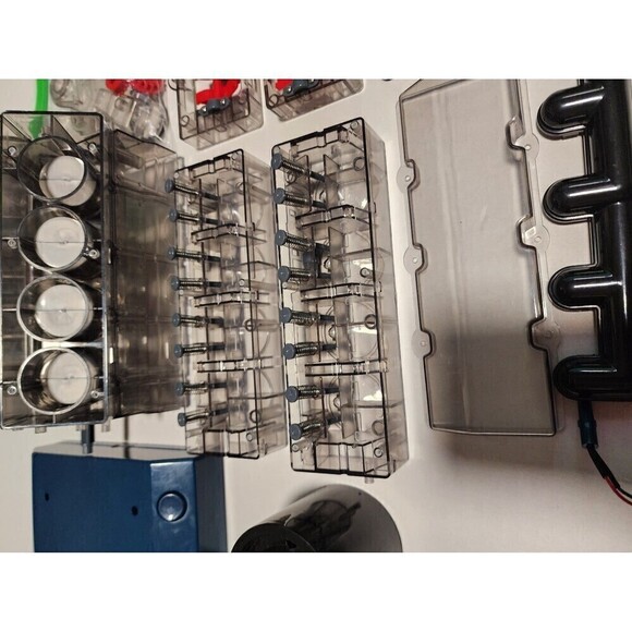 Playz V8 Combustion Engine Model Building Toy Kit - Picture 9 of 12